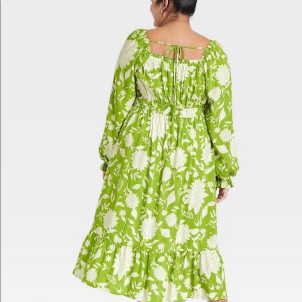 Floral Dress (Plus)